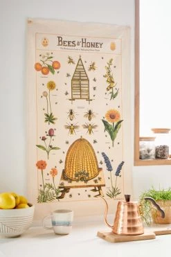 Best Pirce βοΈ Bees And Honey Flag Tapestry Honey π―
