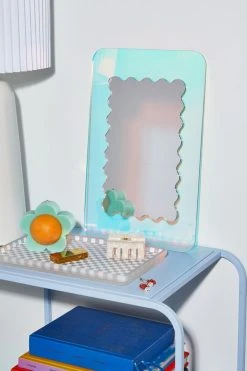 Brand new π Galisfly Wavy Reflector Wall Mirror Assorted π