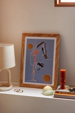 Outlet ✔️ Perryn Ryan Scorpion From The Life In Motion Series Art Print Natural Wood Frame 🛒